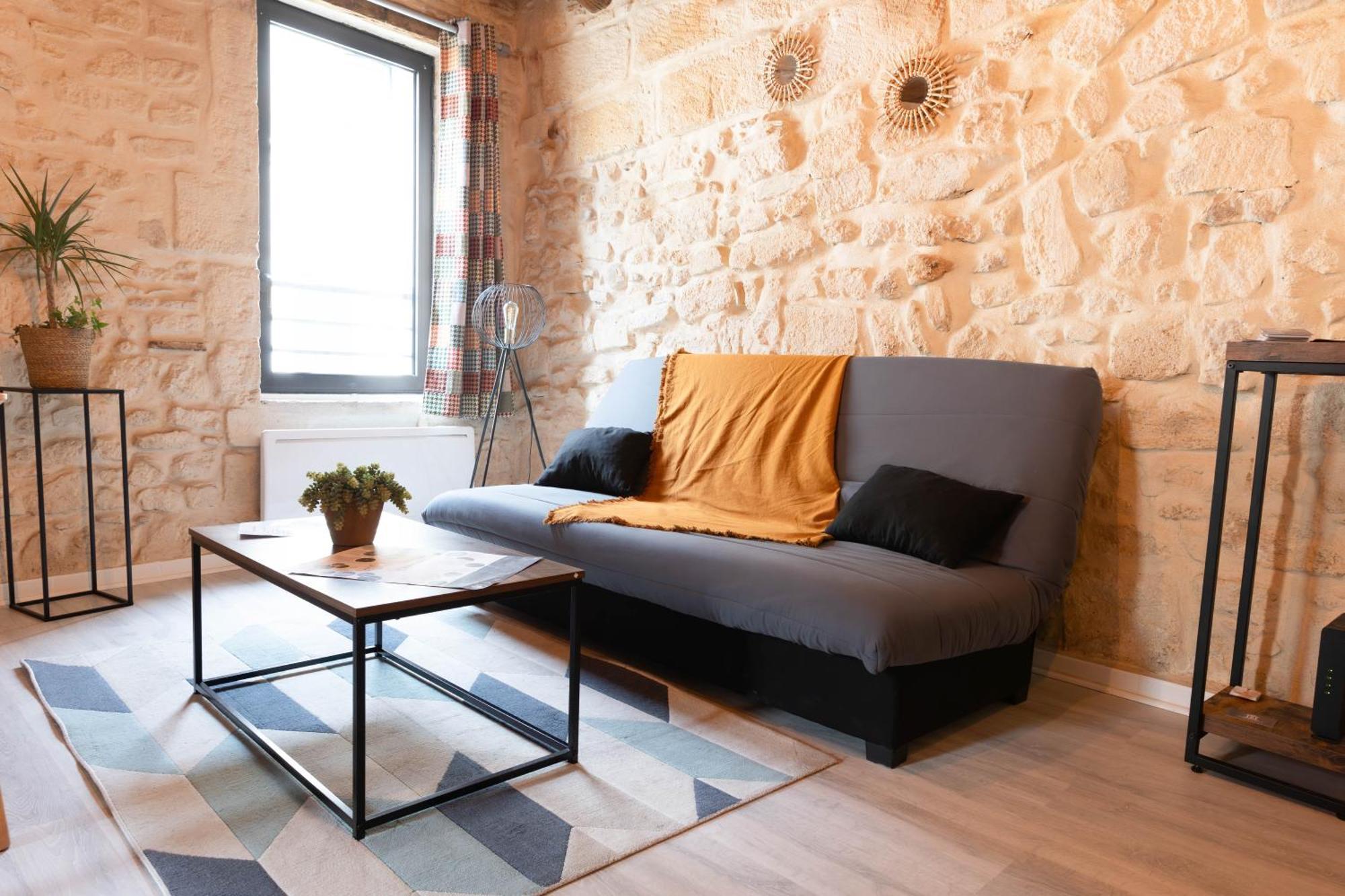 Apartment Immeuble 3 Centre Historique St Gilles Maisoncarreeconciergerie *