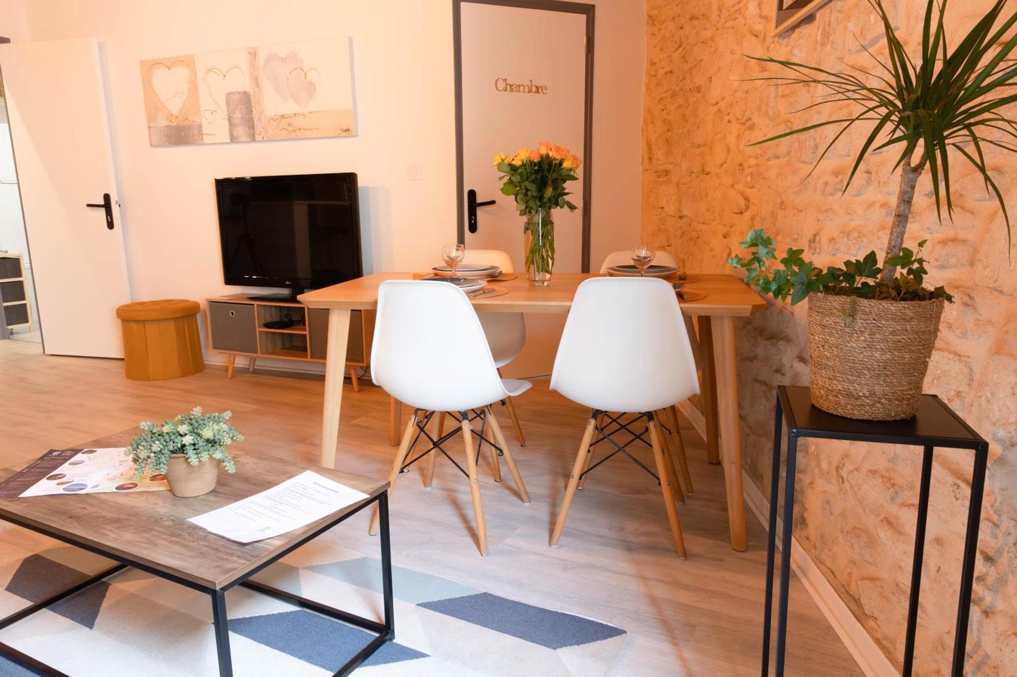 Apartment Immeuble 3 Centre Historique St Gilles Maisoncarreeconciergerie Saint-Gilles (Gard)
