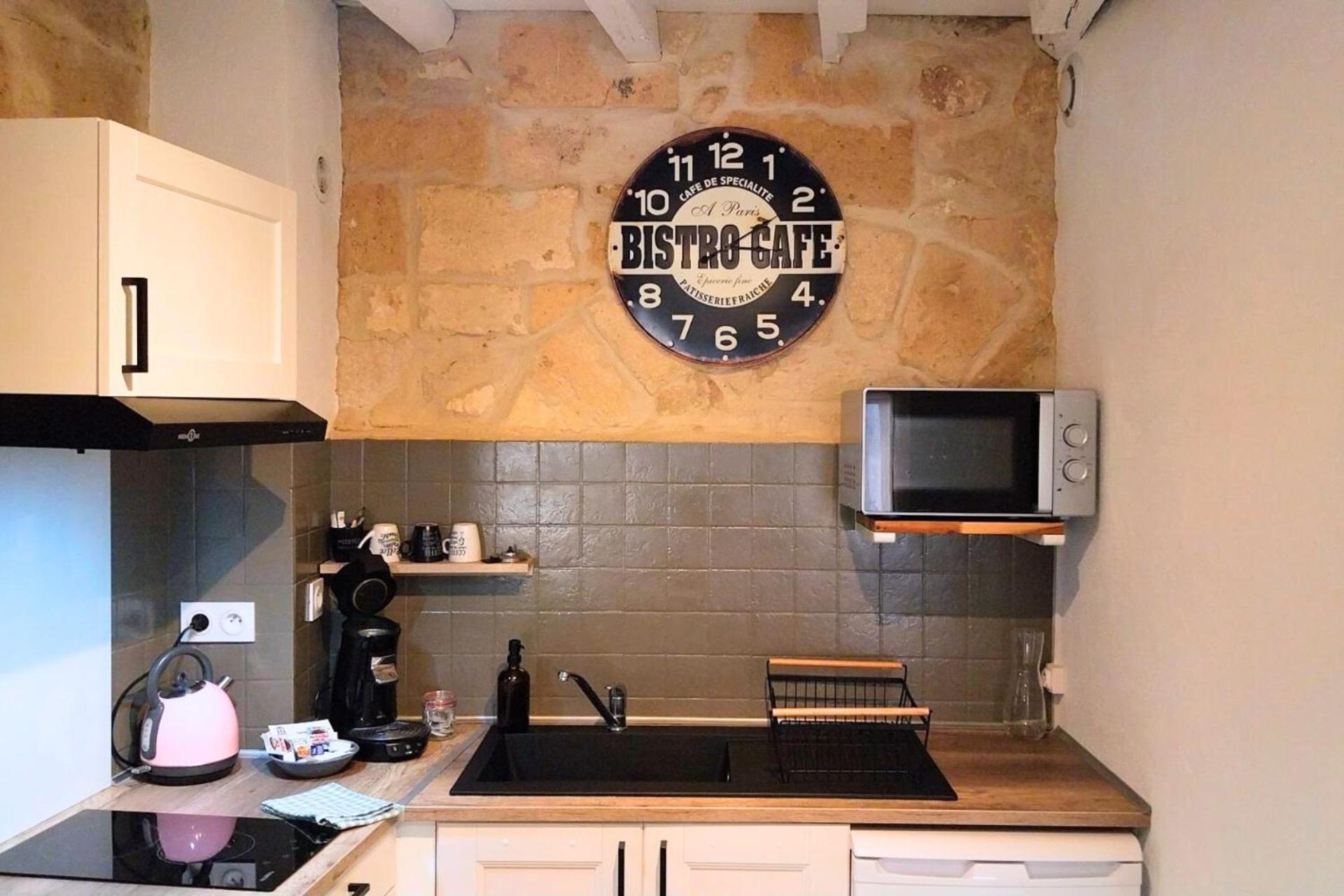 Immeuble 3 Centre Historique St Gilles Maisoncarreeconciergerie * Saint-Gilles (Gard)
